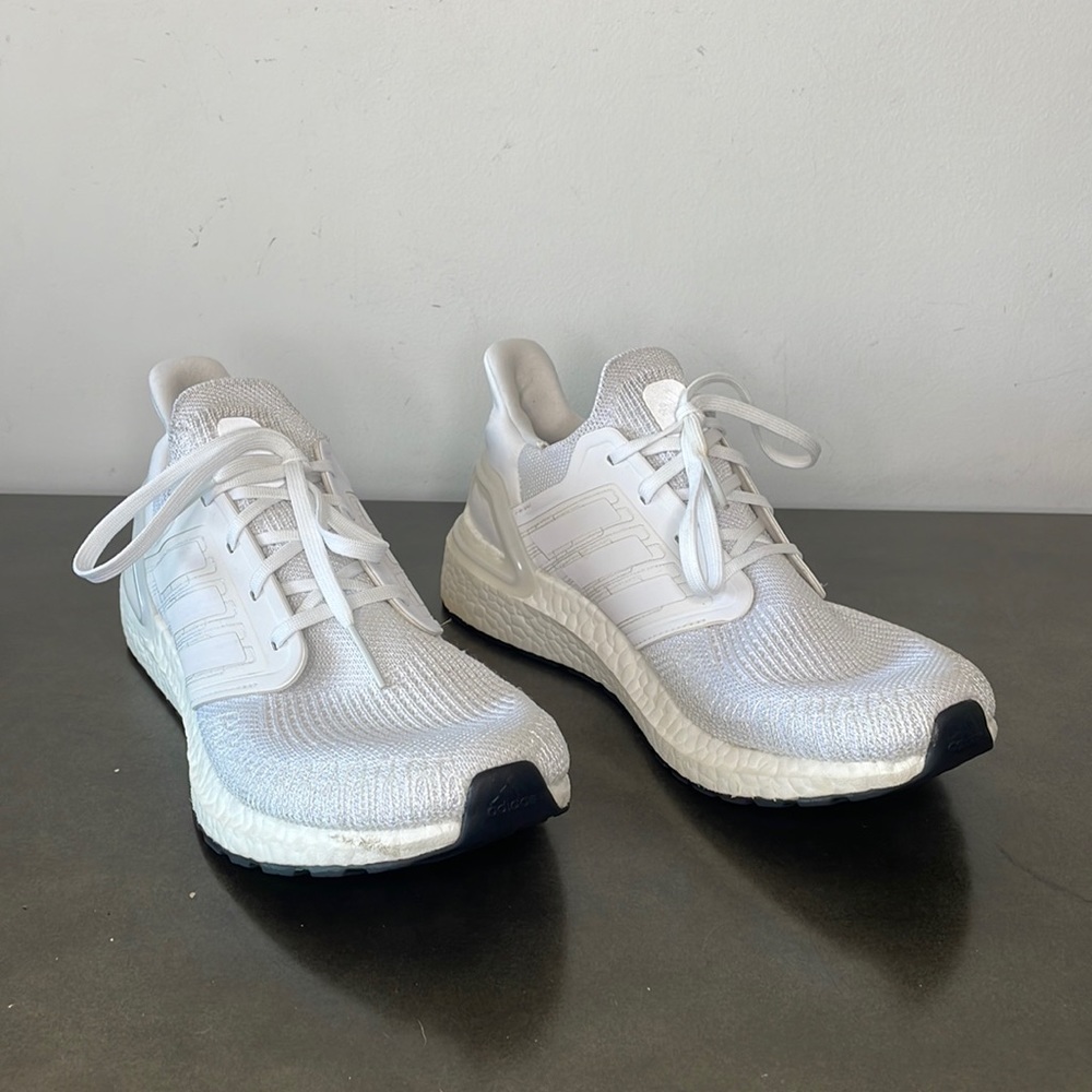 Adidas ULTRABOOST 20 men’s size 8.5 color:Triple White style # EF1042